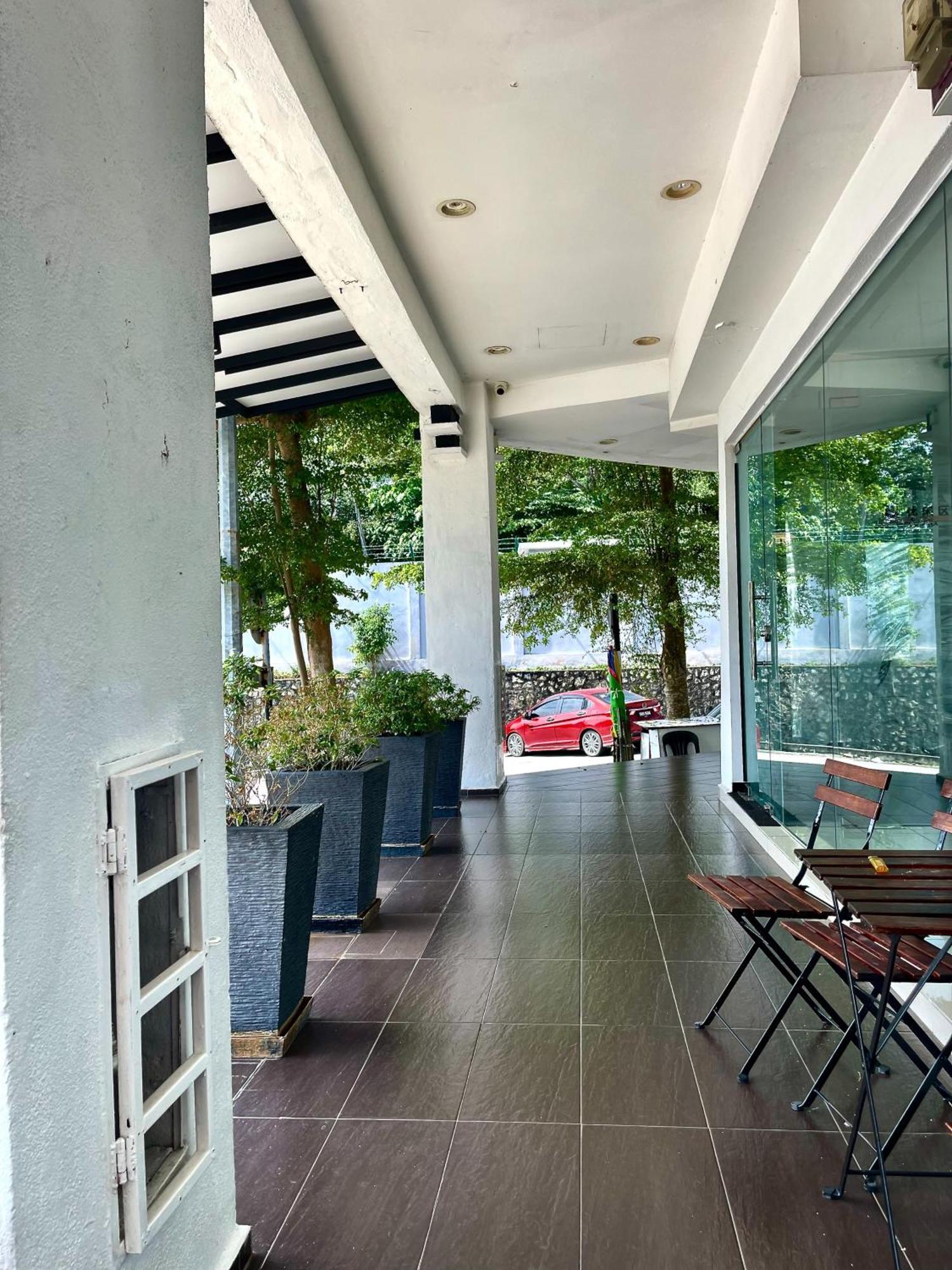 סרמבאן Hotel Villa מראה חיצוני תמונה